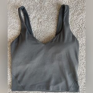 Women’s Gray Ribbed Lululemon align tank top!!